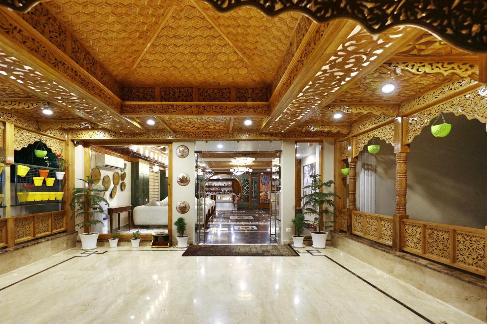 Hotel Blanco Srīnagar 외부 사진